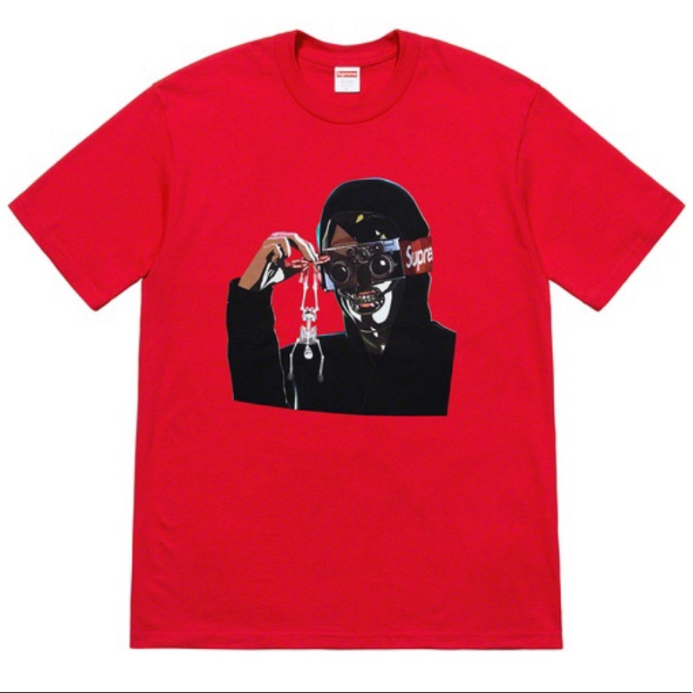 🔥NWT Supreme Creepy tee🔥